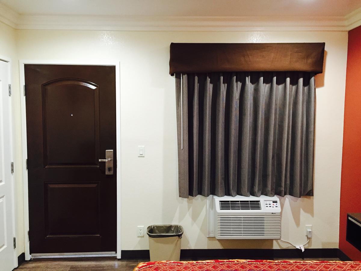 Sunrise Motel Westmont Luaran gambar